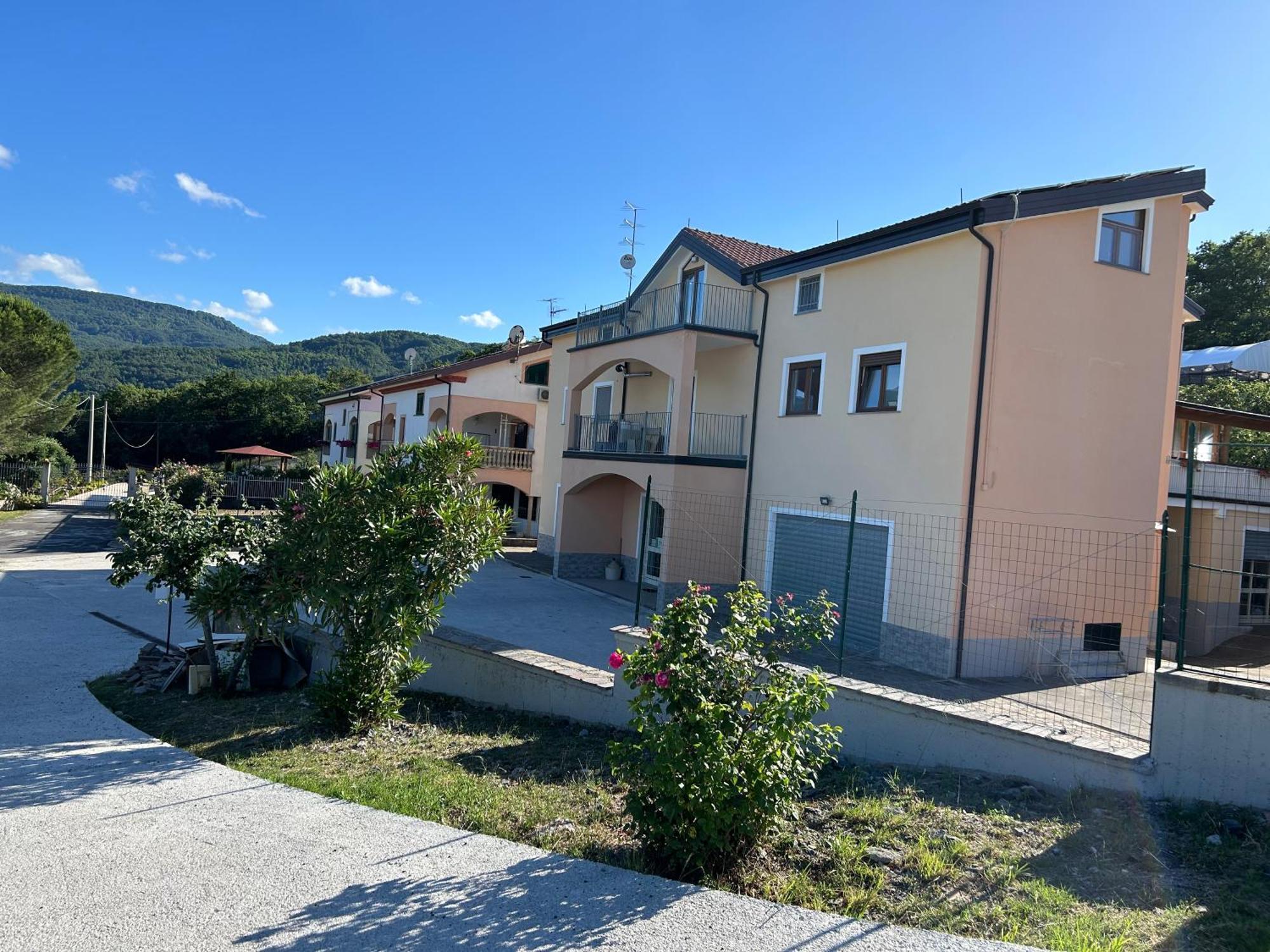 Apartment Siris - *